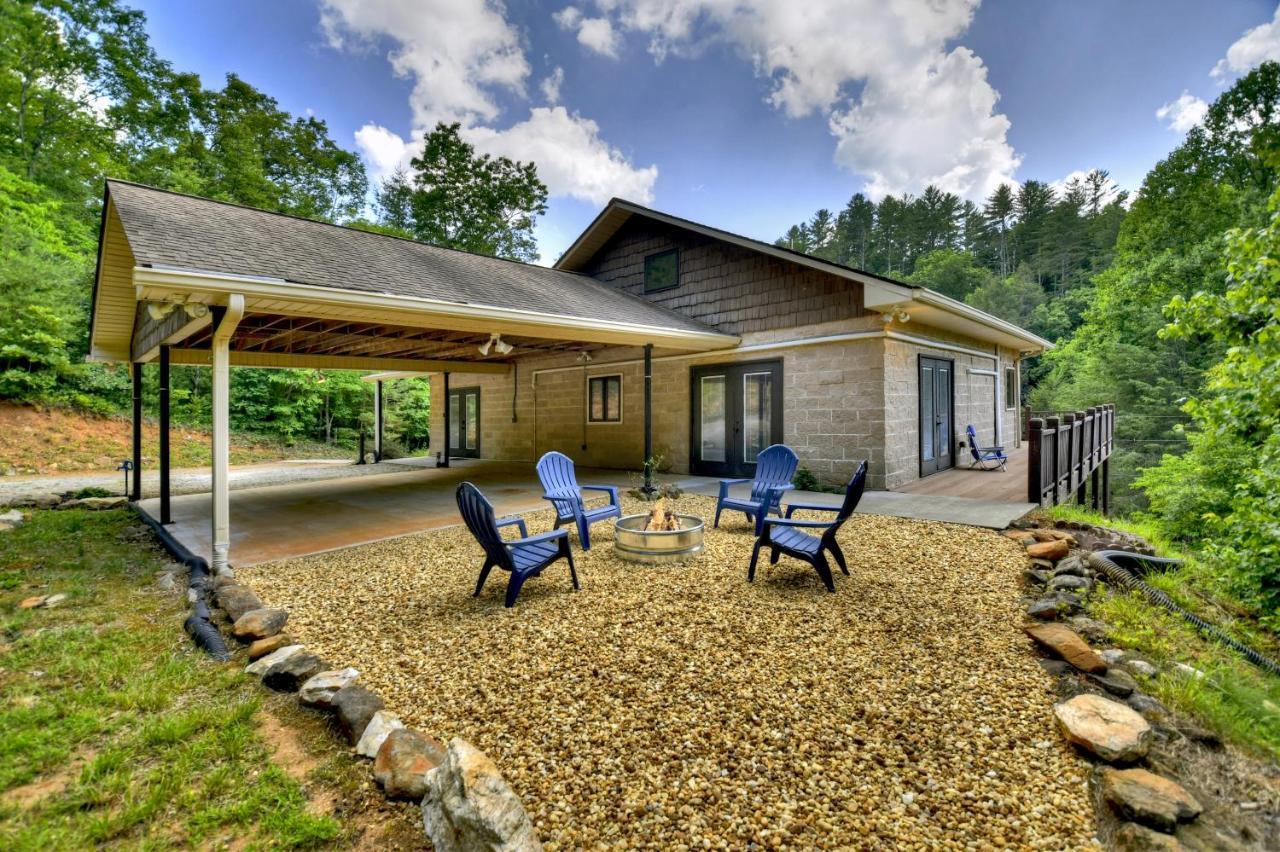 The Chariot - Creek Front With Hottub, Fire Pits, Billiards, Ev Charger - Sandalwood Stays Blue Ridge Exterior photo